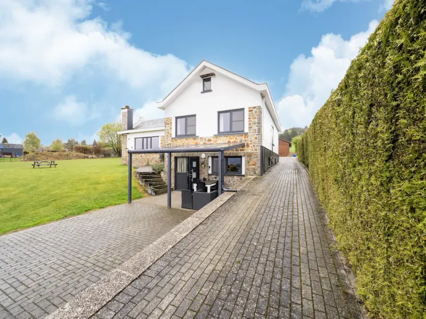 Holiday Home with Garden - Image 1