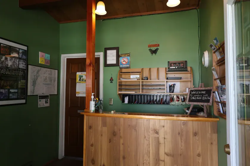 Bonne Belle Motel - Image 1