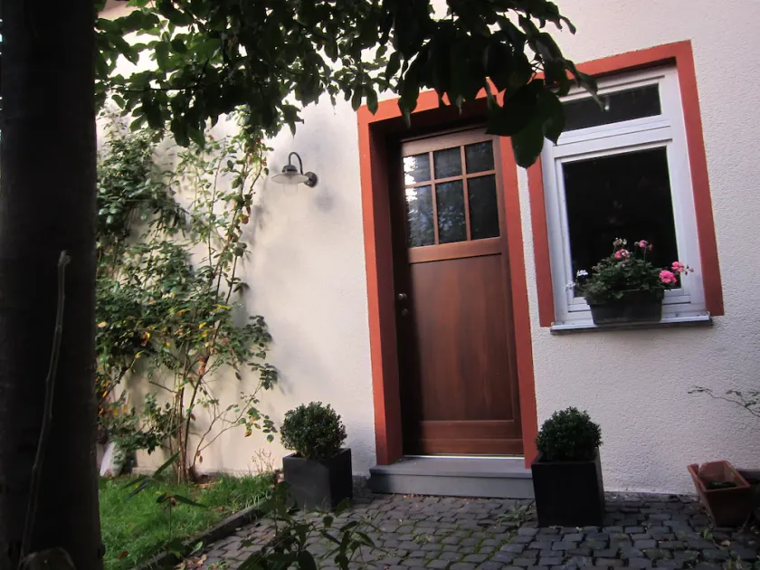 Pitoresque Casa da Cidade Velha, Perto do Castelo - Image 1