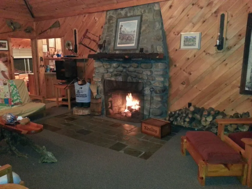 Pool, Tennis/Pickleball Court, 5-Bedroom Home, 100 Acres, 15 Minutes to Saratoga - Image 1