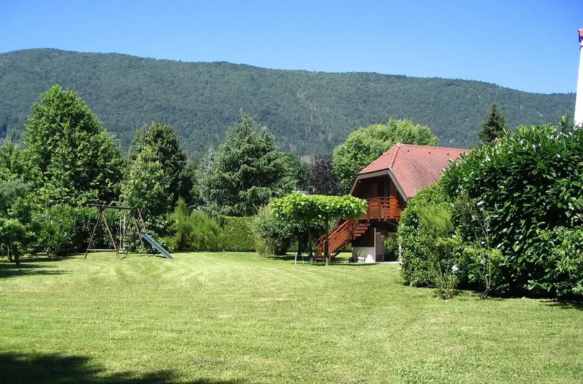 A 100m du lac d'Annecy séjournez au calme dans un appartement classé 3 étoiles! - Image 1