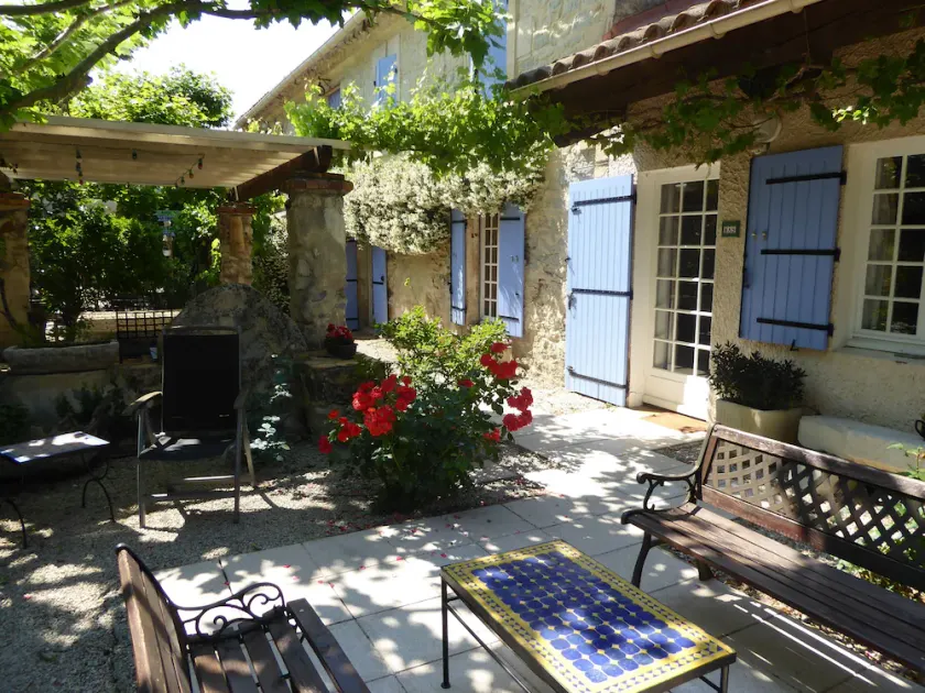 Country Villa 'Mas' in the Heart of Provence, 4bed, 4bath with AC - Image 1