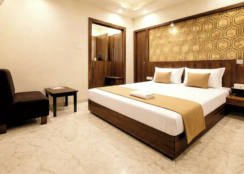 Hotel Park Palace - near Sea Beach - Image 1