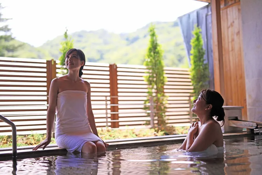 Hotel Senshukaku - Image 1