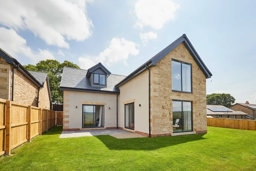 Bluebell Cottage - Host & Stay - Image 1