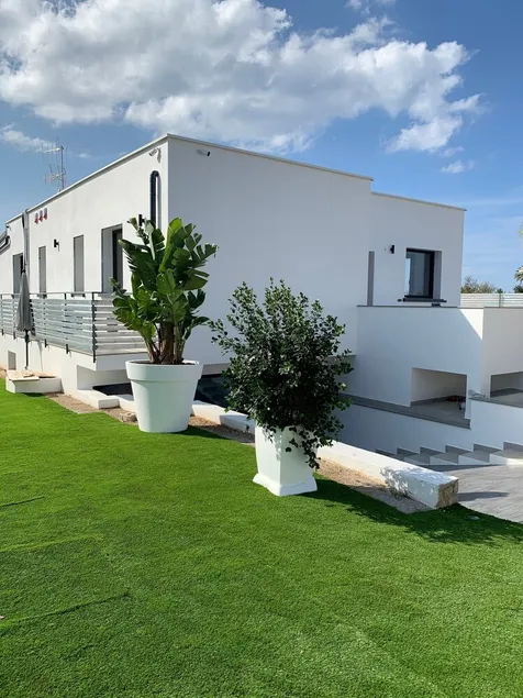Rosalia Homestay - Levante Apartment - Image 1