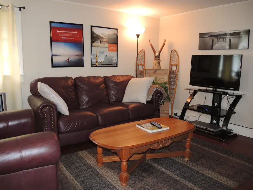 Eagle River Waterfront, Fishing, kayaks, paddleboards, updated, near Dreams Park - Image 1