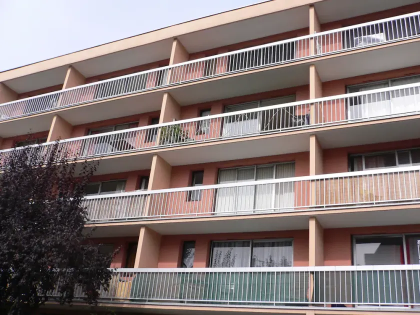 Üppiges Grün in der Innenstadt - Image 1