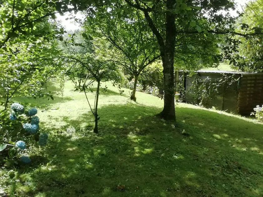 10 mins from the beach and on the banks of a river, Country property - Image 1