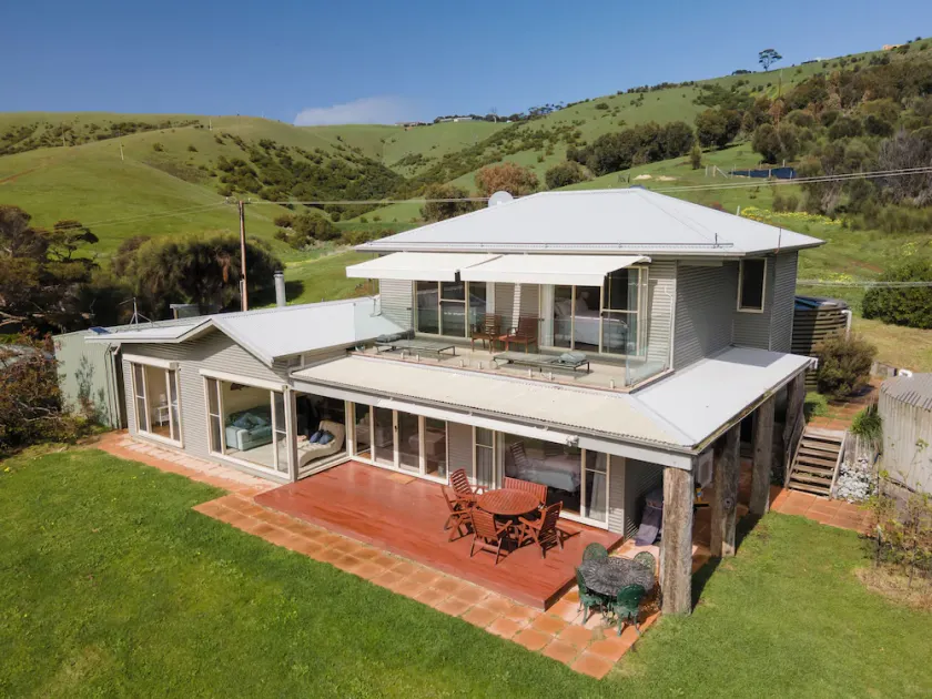 Snellings Beach House - Image 1
