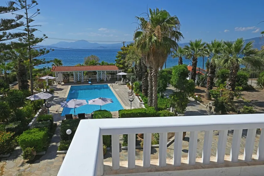 Villa Supreme - Image 1