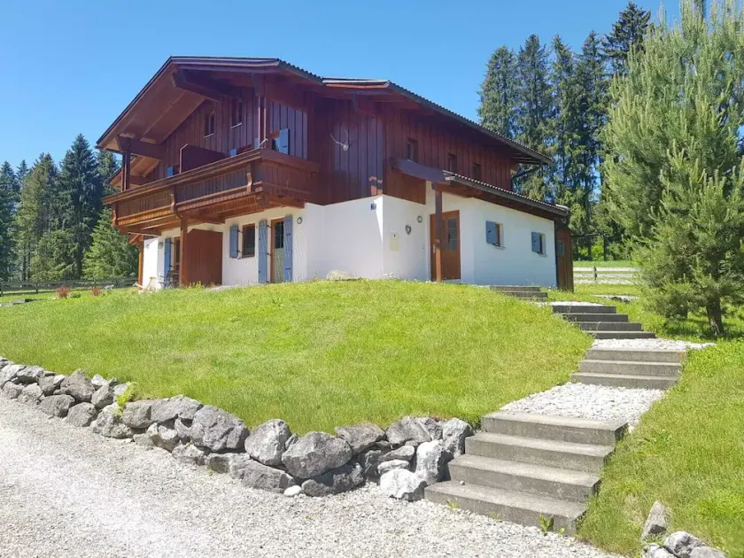 Beautiful, cozy and comfortable vacation home on Lake Lechsee right on the edge of the forest - Image 1