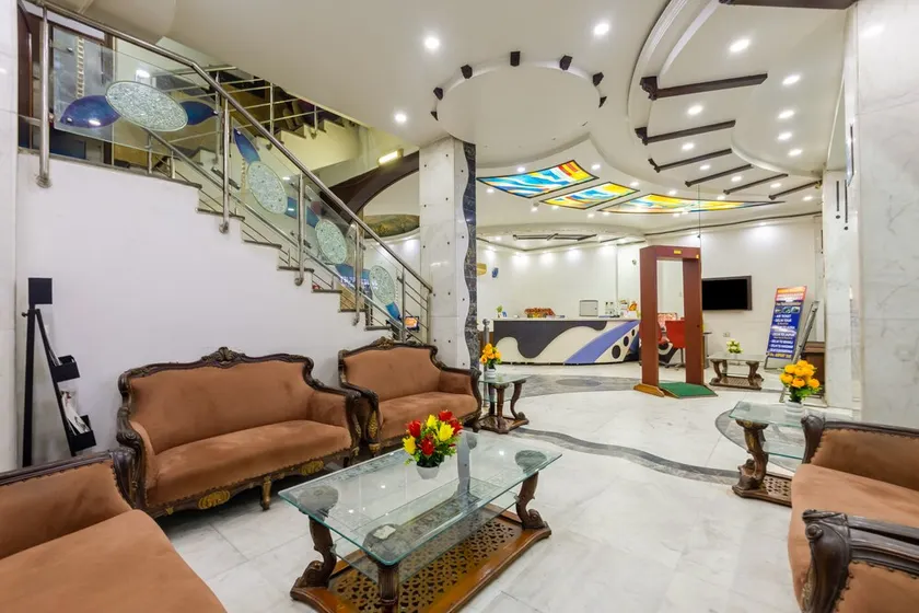 Hotel Legend International Near New Delhi Railway Station - Image 1