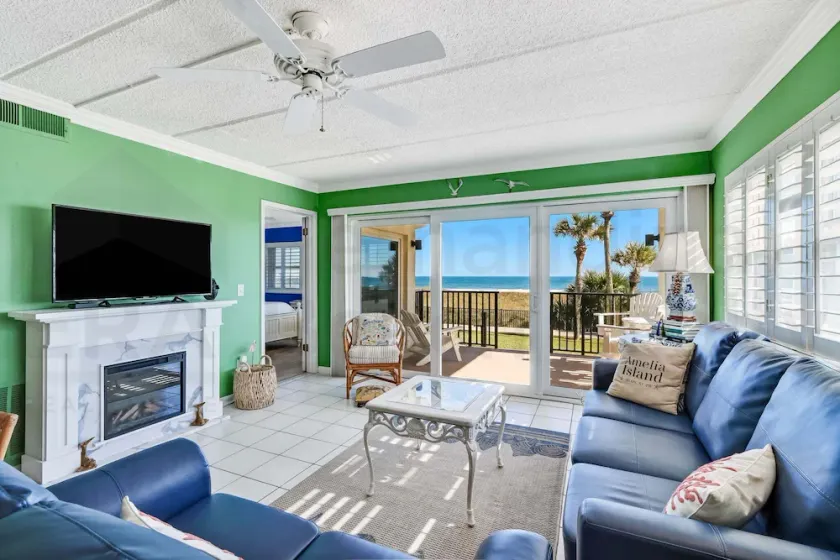Popular Amelia South Panoramic Ocean View Condo by RedAwning - Image 1