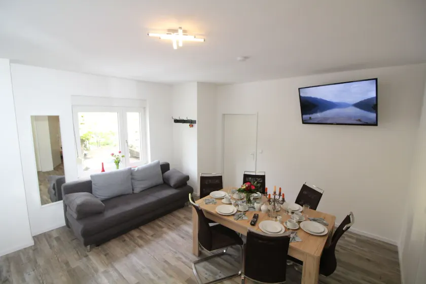 3 rooms, up to 9 persons, luxurious furnishings, \"Calla\" - Image 1