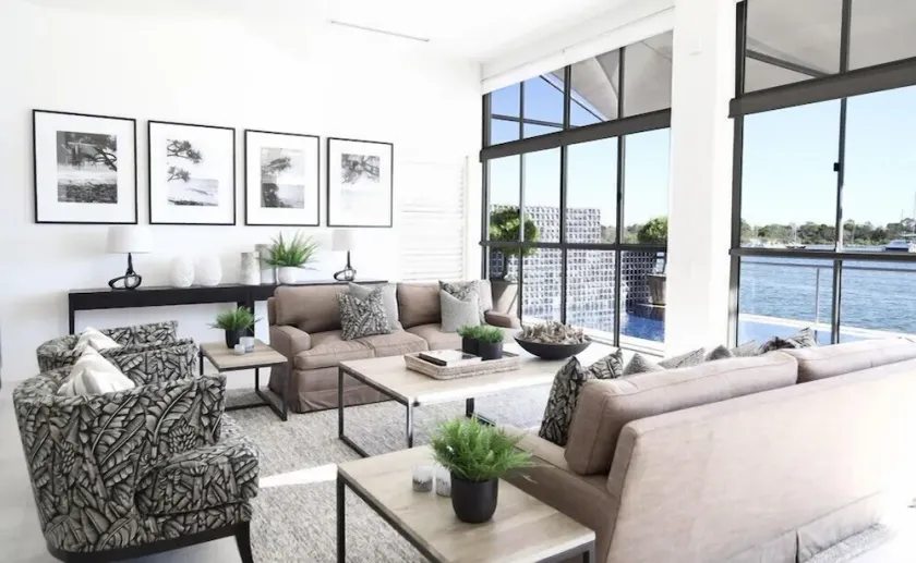 Luxury Riverfront: Private Pool, Water Views - Image 1