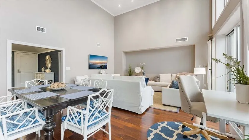 Residence 1201 At The Grand - Image 1