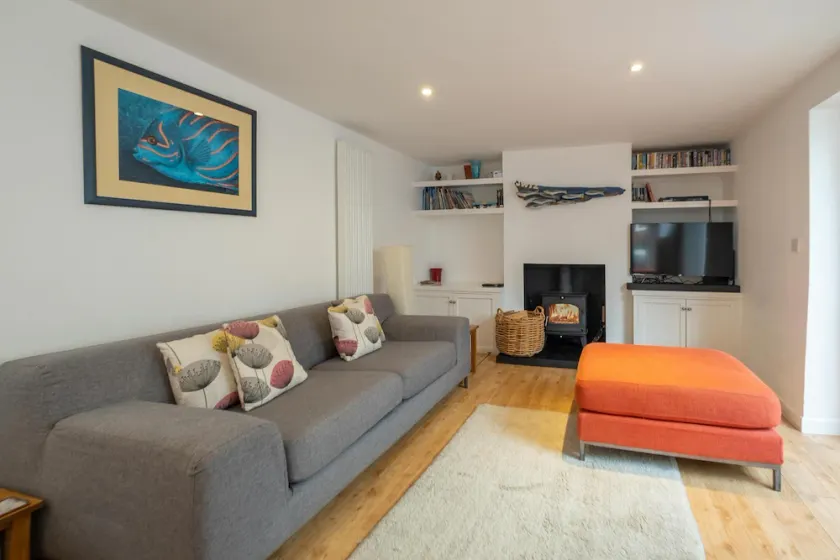 The Pink House, Aldeburgh - Image 1