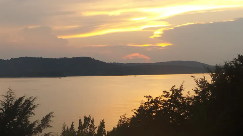 Slap af i luksus på Table Rock Lake, tæt på Branson - Image 1