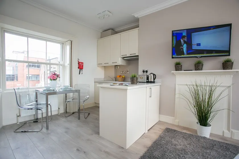 Hatch Street St Stephen's Green Apartments - Image 1