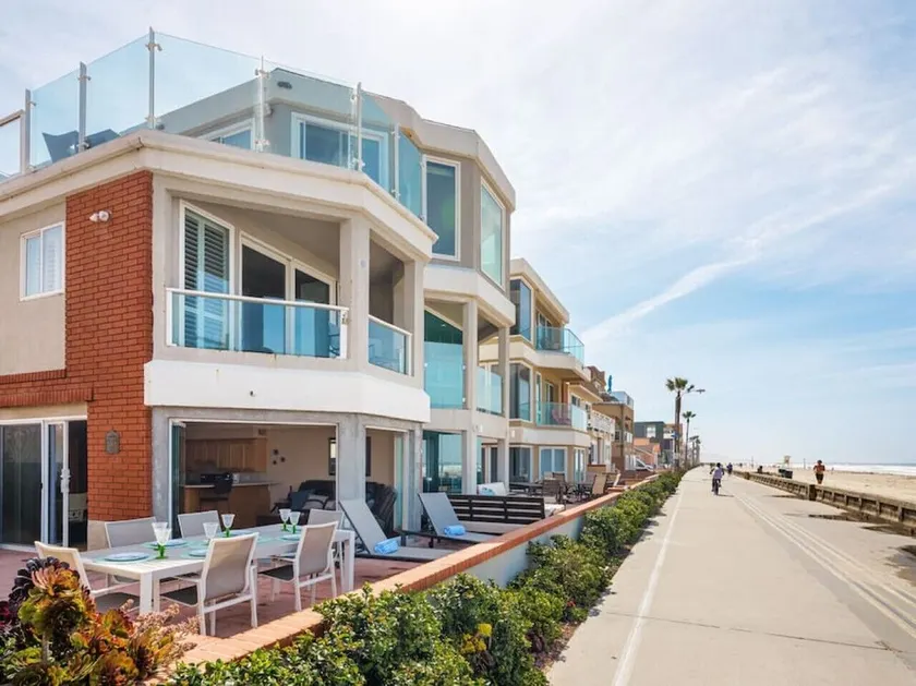 Ocean Front Beach Get Away w/ AC! - Image 1