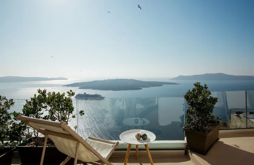 The Globe Suites Villa - Image 1