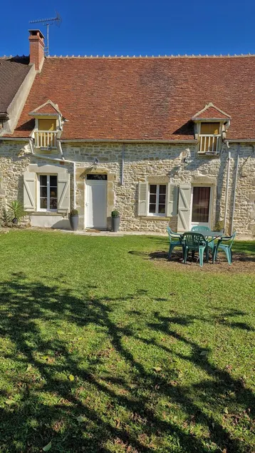 Renovated 150-year-old building, close to Chateau de Menou. - Image 1