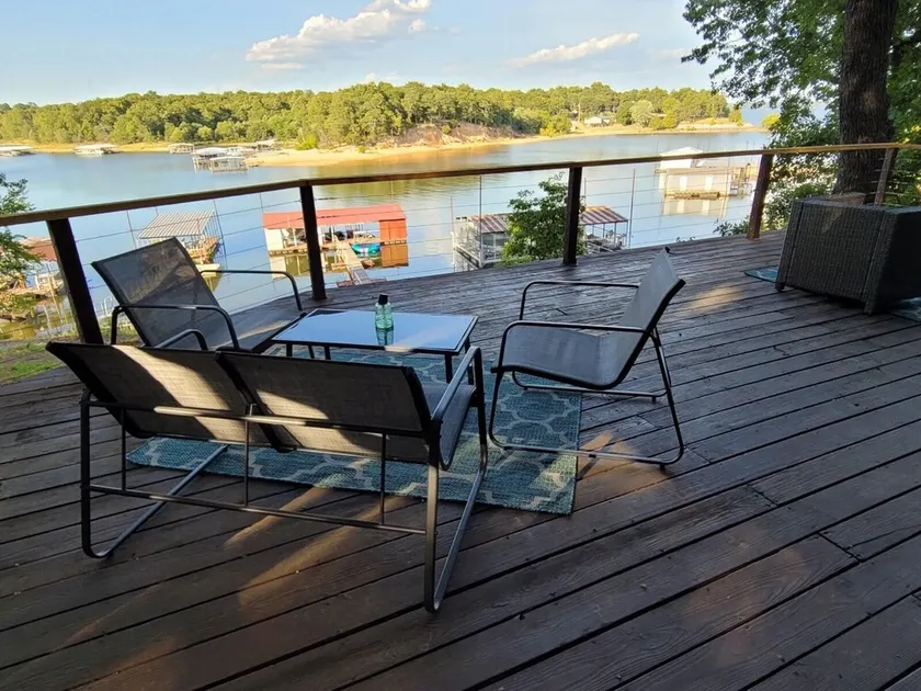 Lakefront Home-Boat Slip, Sandy Beach, Sleeps 12- July Dates Open - Image 1