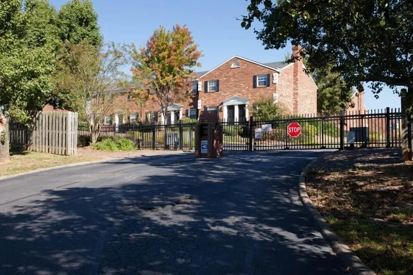 Beautifully furnished condo right next door to the Augusta National! - Image 1