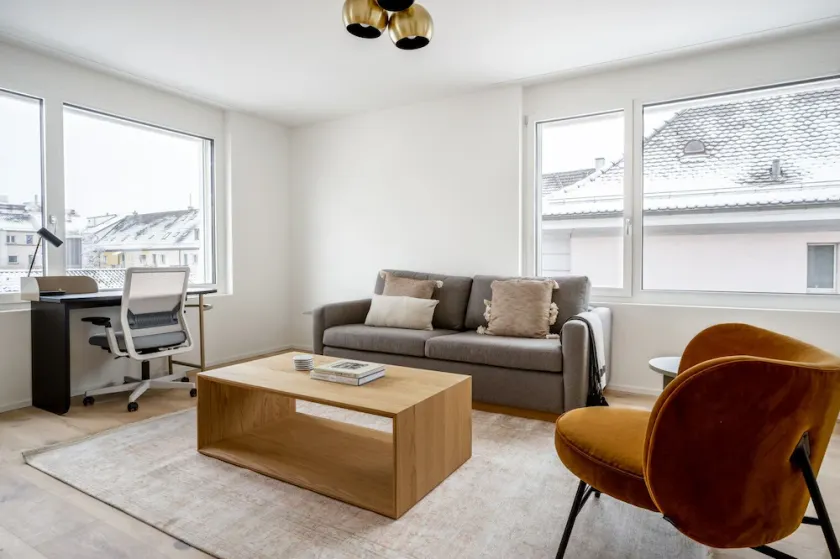 Trendy Wiedikon 2.0 Room w/ Storage & W/D, 3 min to Market, by Blueground - Image 1