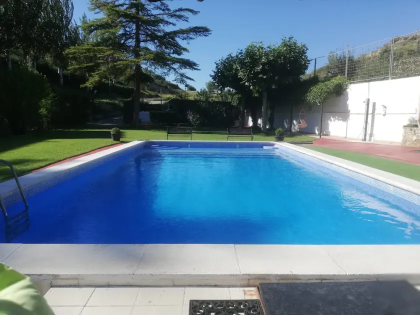 LUXUSVILLA, SCHWIMMBADGARTEN, GRILL, GARAGE<br>NAHE LOGROÑO UND LAGUARDIA - Image 1