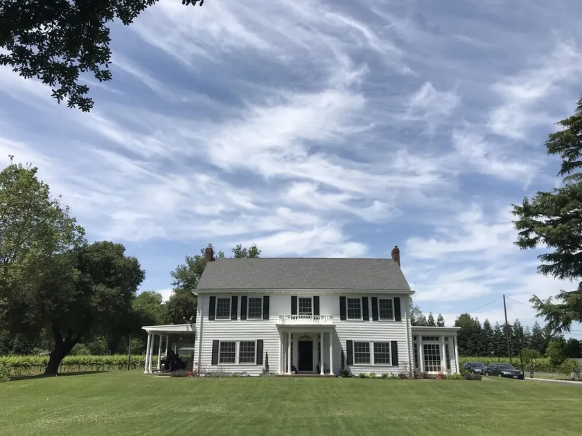 Vintage Estate & Vineyard on the Sacramento River - Image 1