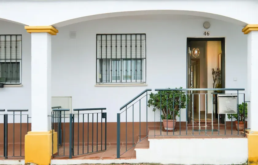 3 Bedroom Cozy Home In La Algaba - Image 1