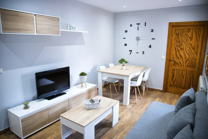 Newly renovated rural house, for 4-6 people - Image 1
