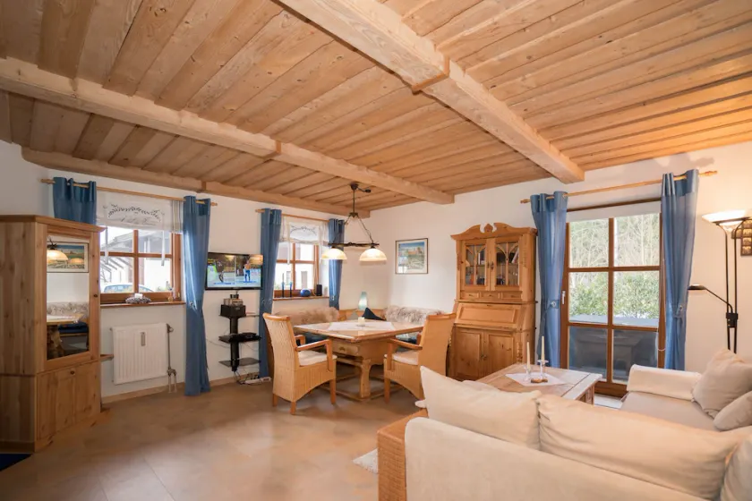 Holiday apartment Staffelberg with sauna and swimming pool - Image 1