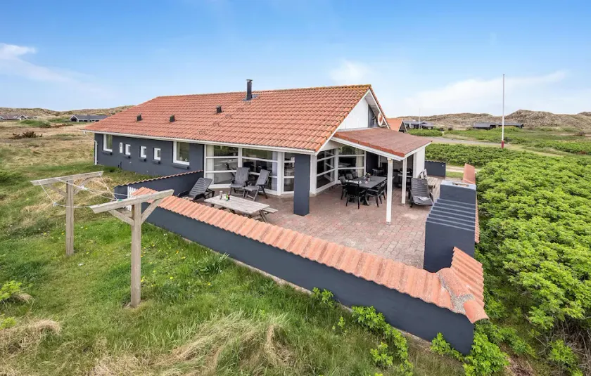 Four-Bedroom Holiday Home In Hvide Sande - Image 1