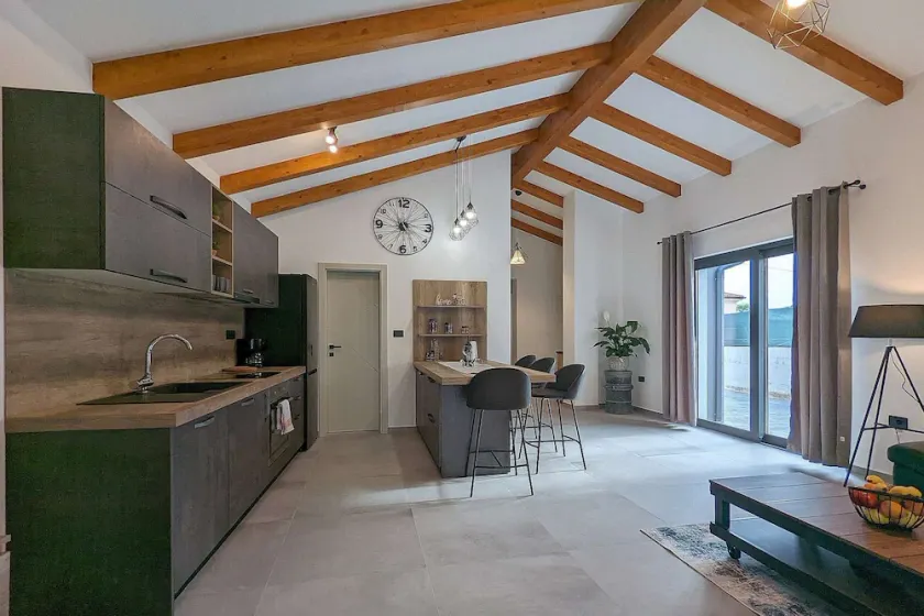 Vacation home with pool for 4 in Bale near Rovinj - Image 1