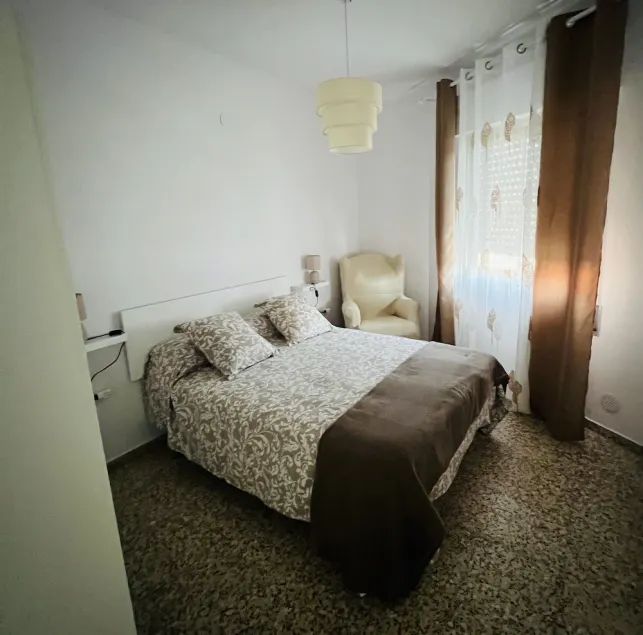 Central apartment in Valencia de Alcántara - Image 1