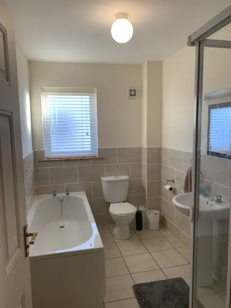 Townhome Manorhamilton - Image 1