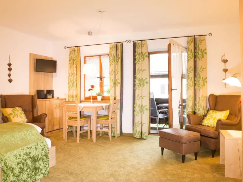 Ferienwohnung \"Falkenstein\" für 2 Personen, 1 Wohn-Schlafraum, 39 m² - Image 1