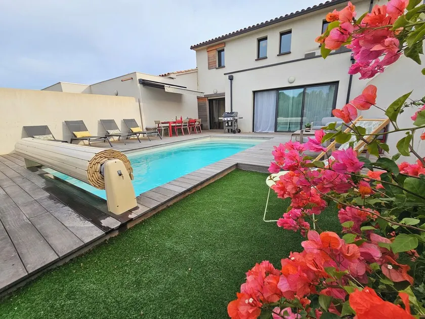 Beautiful Villa 5 *, 6-8 people, T5, 4 Bedrooms with private heated pool - Image 1