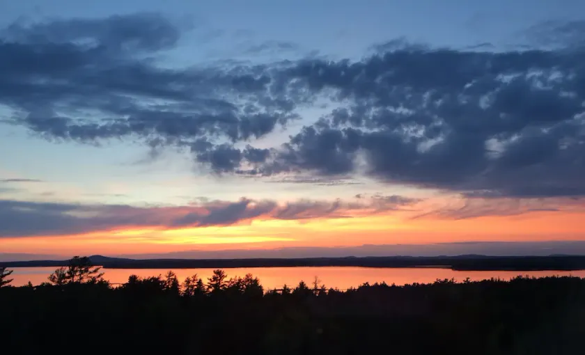 Couchers de soleil magnifiques et vue sur l'océan à Bar Harbor - Image 1
