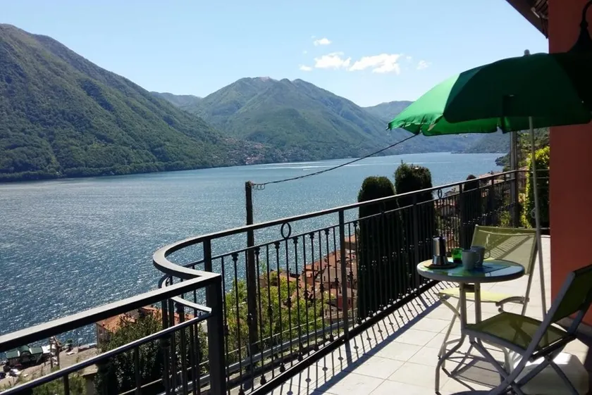 Argegno House med privat parkering - Image 1