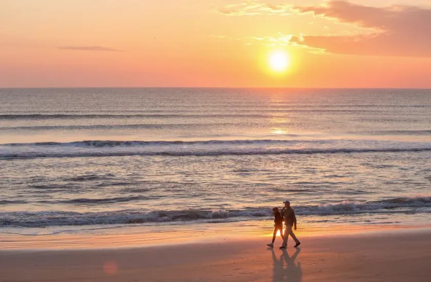 Relaxing Beach Condo with breathtaking sunrise views - Image 1