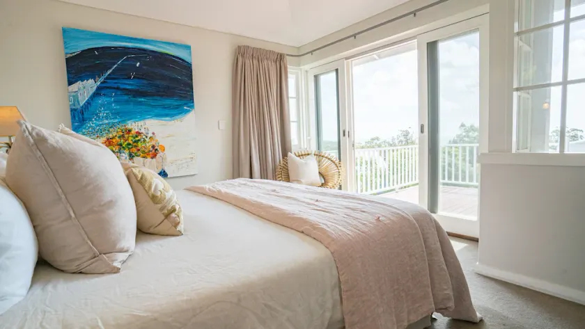 Ellavista LUXE beachside home with ocean views and WIFI - Image 1