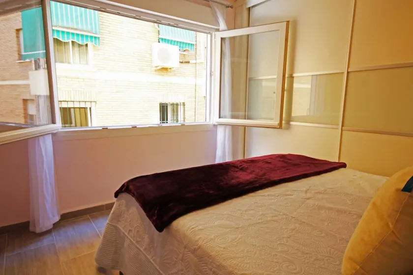 FLAT CENTER VIALIA STATIONS - Image 1
