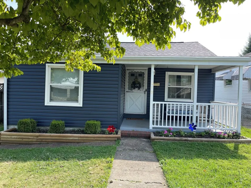 Updated 2BR home in Huntington, WV - Image 1