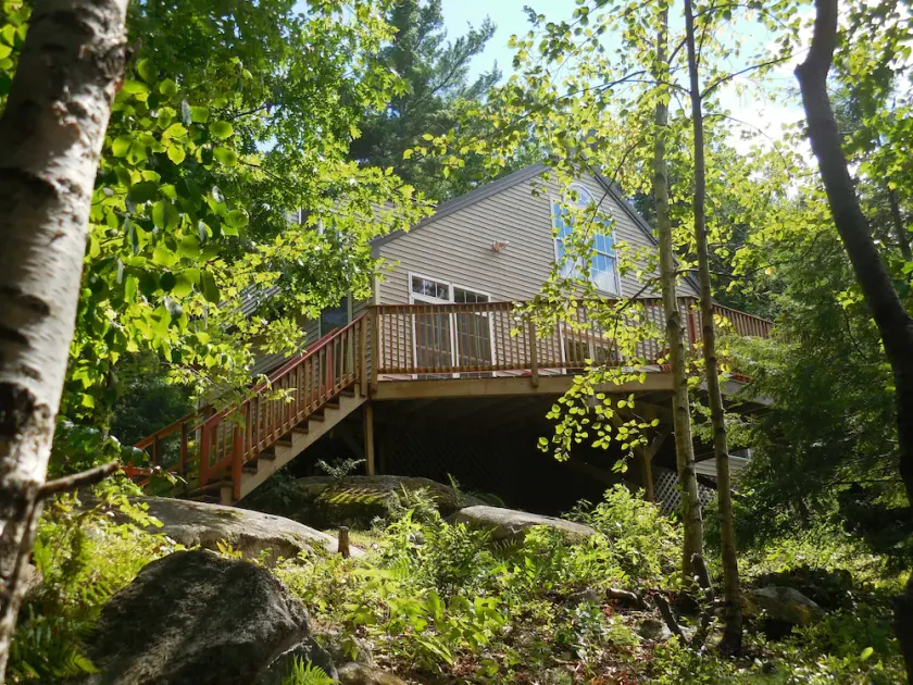 Quiet - Romantic - Secluded Cottage on Lake - Image 1