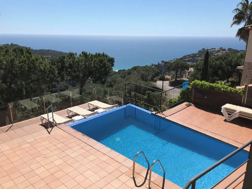 FANTASTIC SEA VIEWS - Image 1