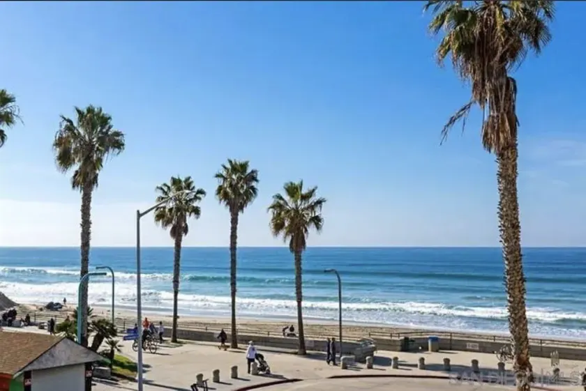 Luxury Ocean View Condo 2 Bedroom/2 bathroom, in the heart of PB - Image 1
